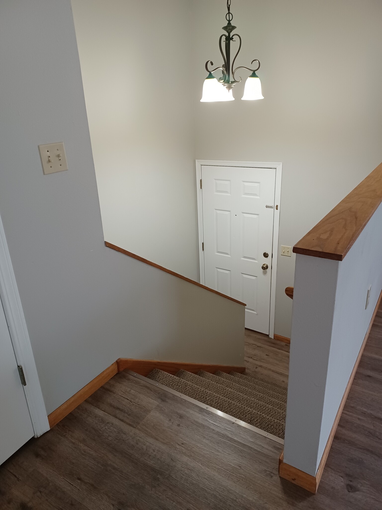 Building Photo - 130 Rhyme St