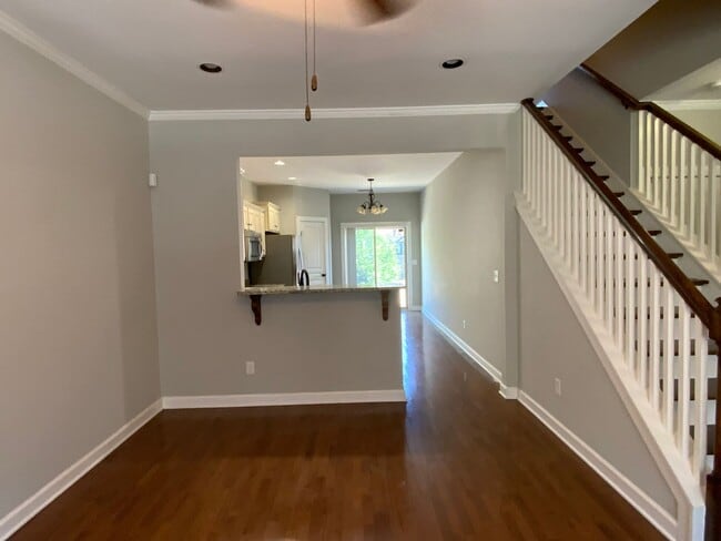 Building Photo - 2bd 2.5ba Townhome in Germantown/Neuhoff District
