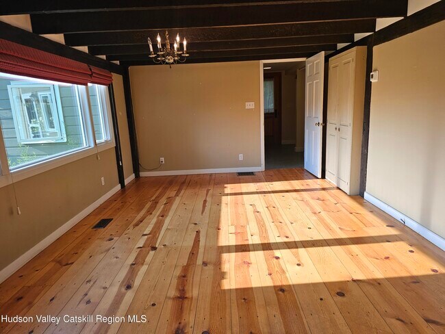 Building Photo - 136 Macedonia Rd