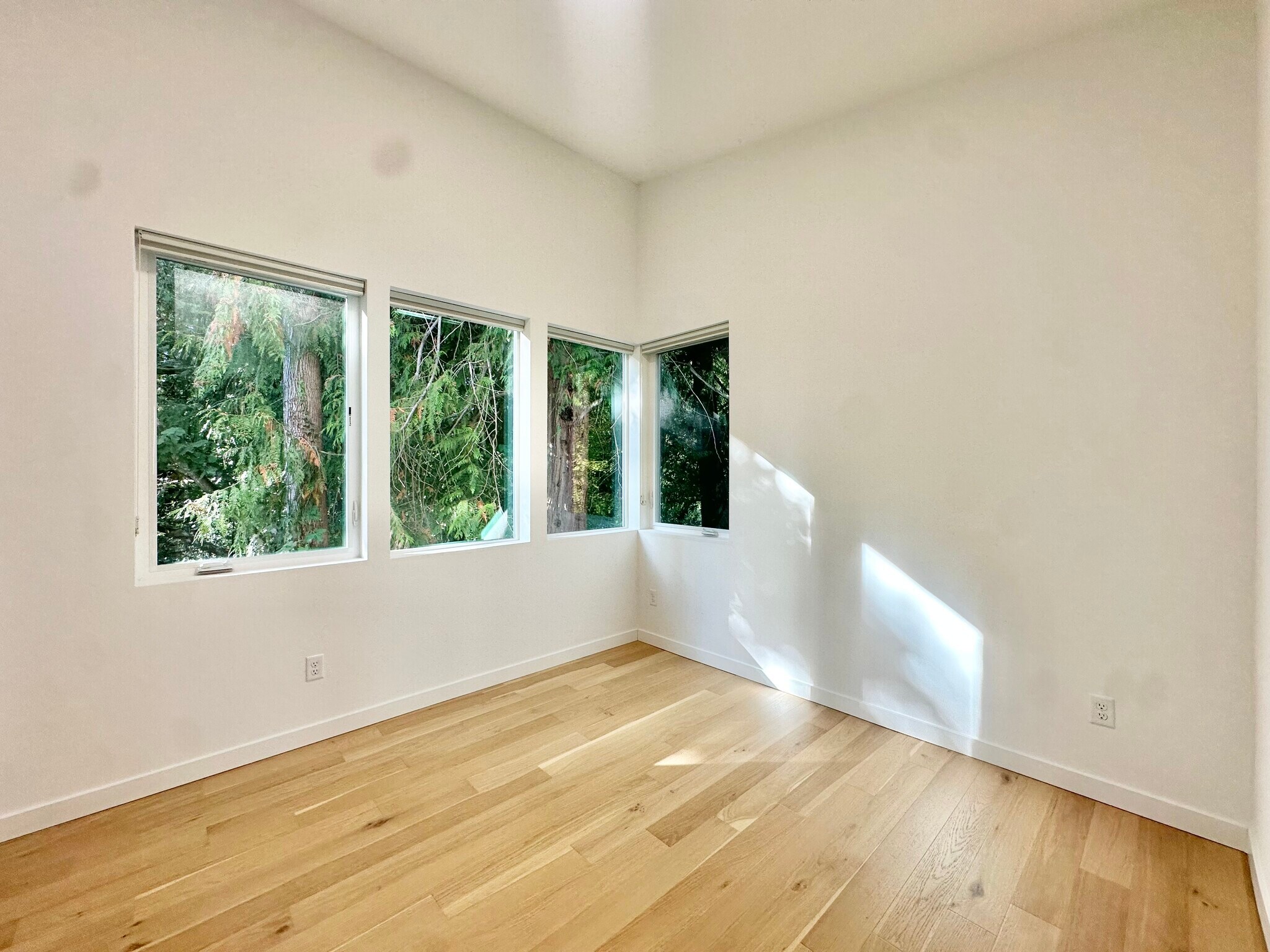 Building Photo - 12013 36th Ave NE