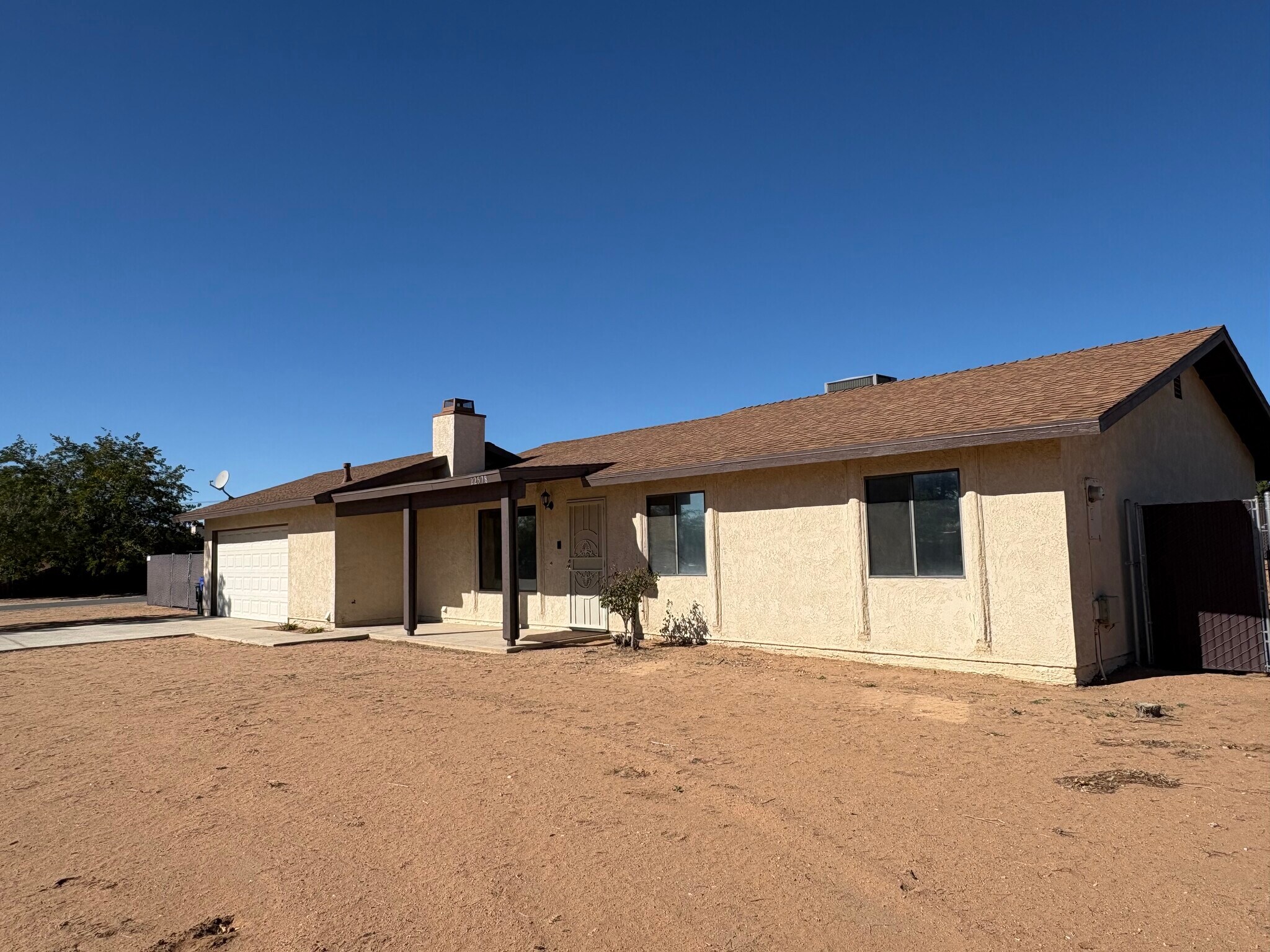 Building Photo - 22578 El Centro Rd