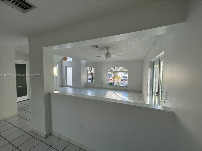 Building Photo - 1086 NW 126th Ct