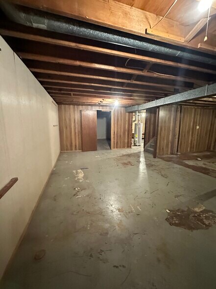 Building Photo - 991 Deerfield Ct