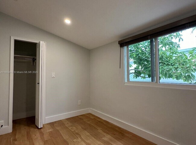 Building Photo - 810 81st St