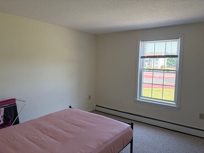 Building Photo - 807 White Cedar Blvd