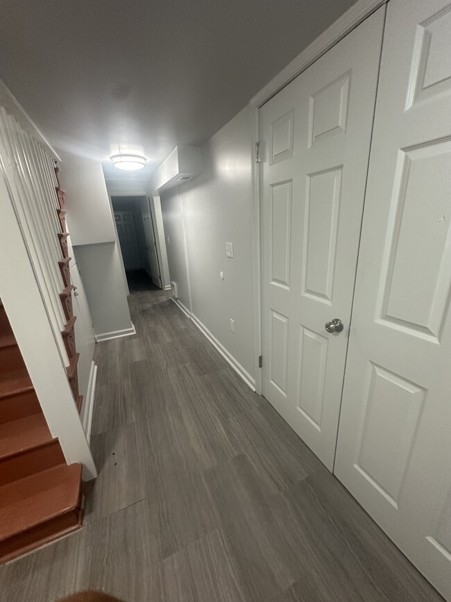 Lower level Hallway - 520 21st St NE