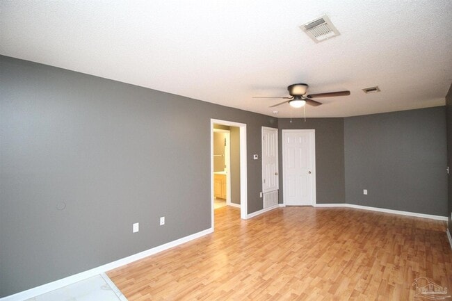 Building Photo - 7161 Pine Blossom Rd