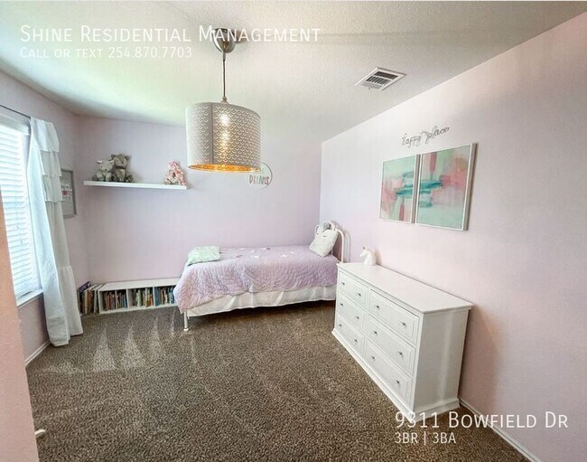 Building Photo - 9311 Bowfield Dr