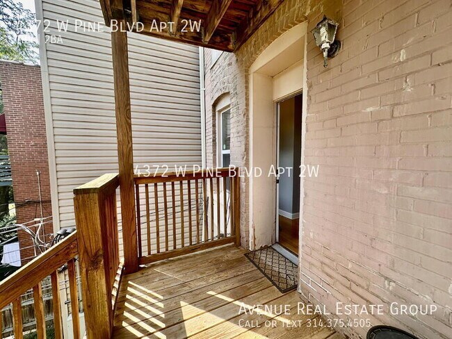 Building Photo - 4372 W Pine Blvd