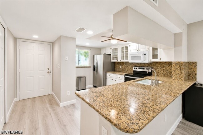 Building Photo - 2340 Naples Trace Cir