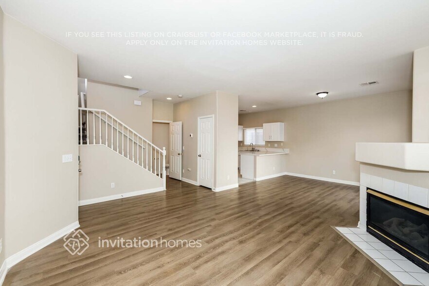 Building Photo - 8428 Opal Splendor Ave