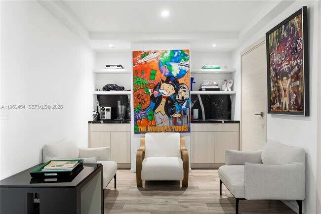 Building Photo - 801 S Miami Ave