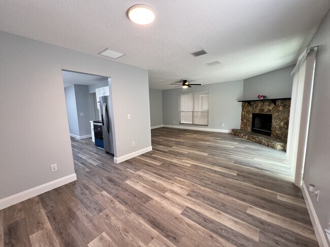 Building Photo - 11446 Skimmer Ct
