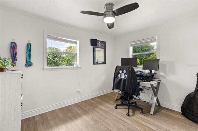 Building Photo - 2120 Murdock Blvd
