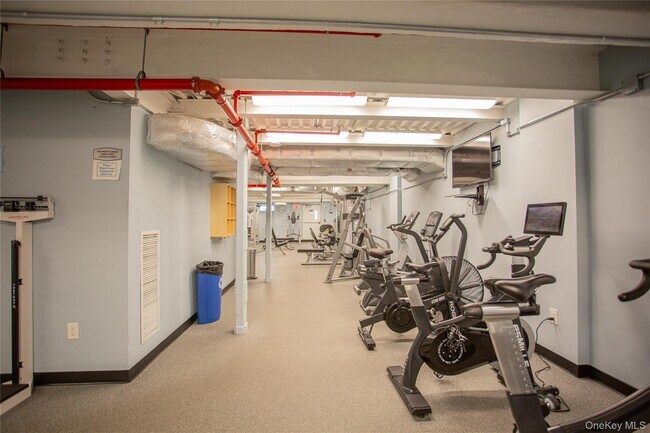 Building Photo - 2 Richmond Rd