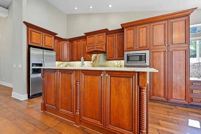 Building Photo - 4911 Amador Dr