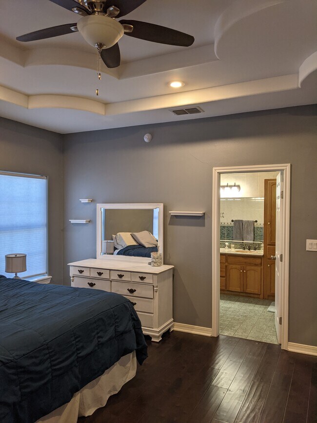 Building Photo - 105 Flathead Lake Dr