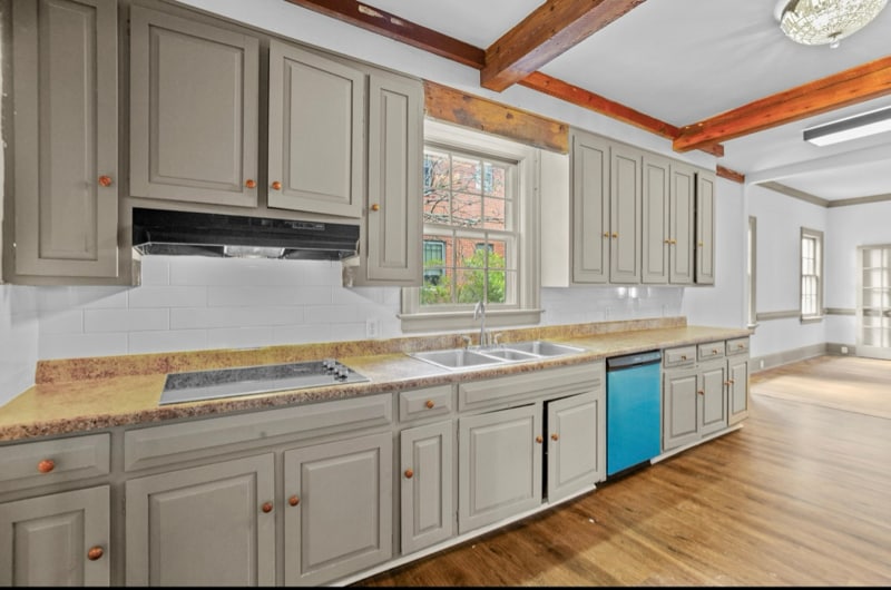 Building Photo - 620 Falls Rd