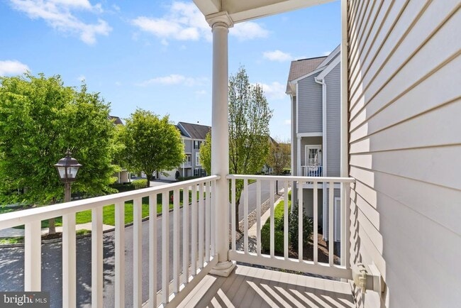 Building Photo - 3030 Meridian Cmns