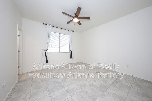 Building Photo - 4466 S Sunrise Bluff Way