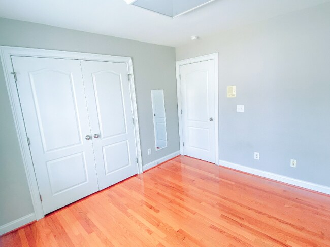Building Photo - 158 Fort Jackson Rd