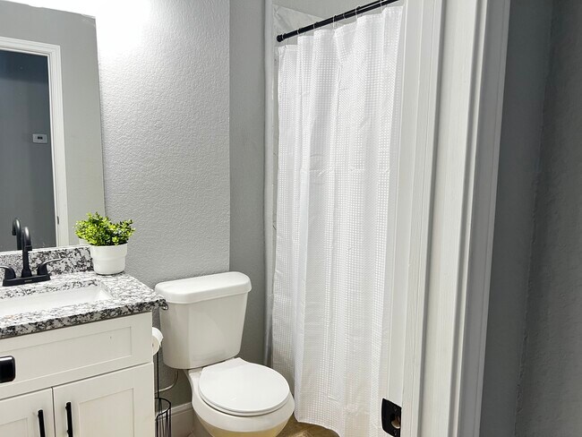 Building Photo - 4653 Mallow St