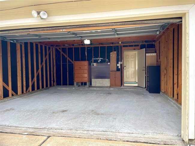 Building Photo - 14574 Empanada Dr