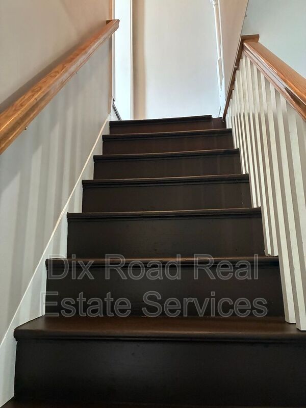 Building Photo - 915 Bellaire Ave