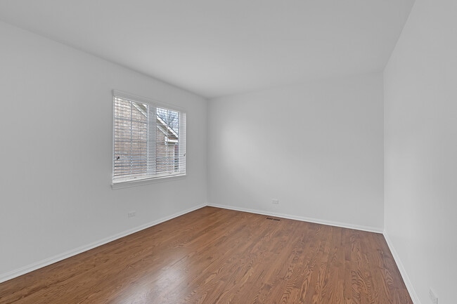 Building Photo - 141 Manchester Ct