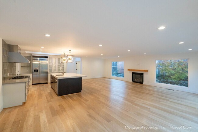 Building Photo - Los Gatos Single Story House on LARGE Lot updated in 2024!