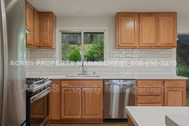 Building Photo - 21222 15th Ave S