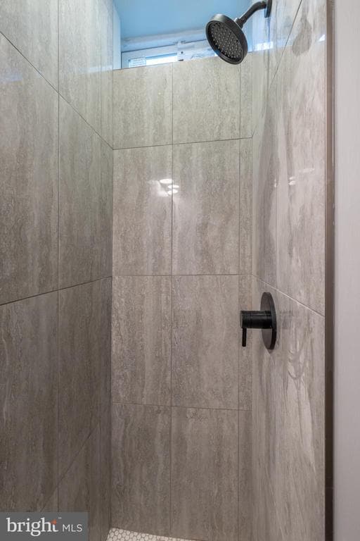 Building Photo - 1312 W Seltzer St