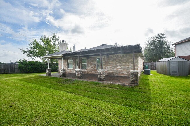 Building Photo - 6035 Indian Creek