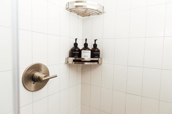 Building Photo - 1911 3rd Ave N