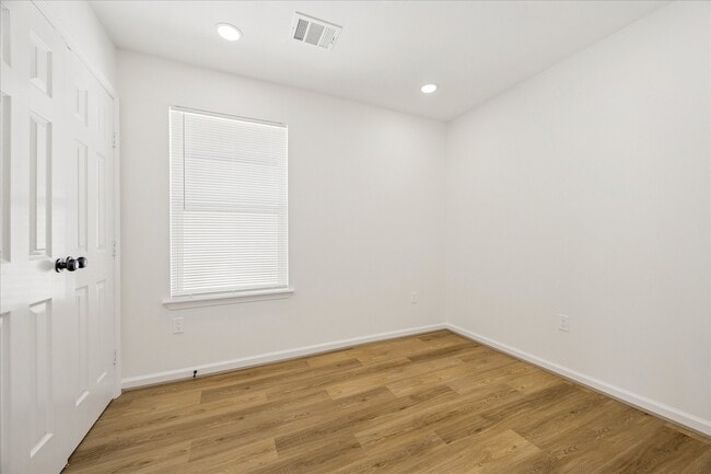 Building Photo - 9913 Porto Rico Rd