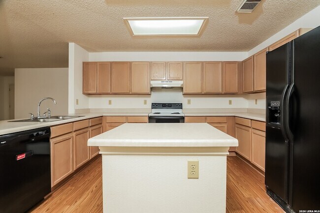 Building Photo - 11926 Auburn Brook