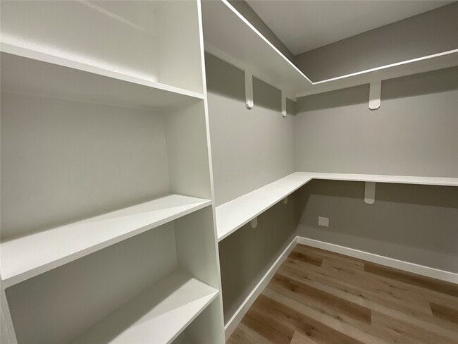 Building Photo - 7735 Meadville St