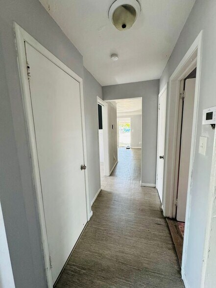 Building Photo - 15318 Whitcomb