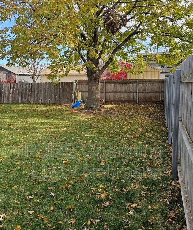 Building Photo - 5039 S 163rd Ave