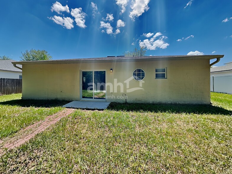Building Photo - 3012 Valkyrie Rd