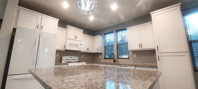 Building Photo - 4567 Juneberry Dr