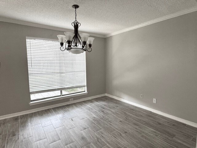 Building Photo - 3131 Mosby Dr