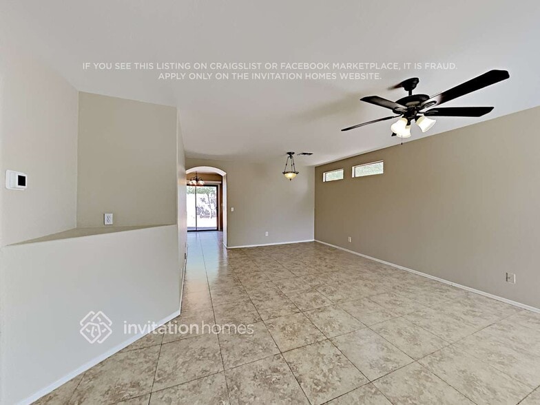 Building Photo - 39216 Kelly Cir
