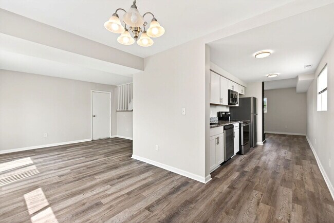 Building Photo - 931 Waycross Rd