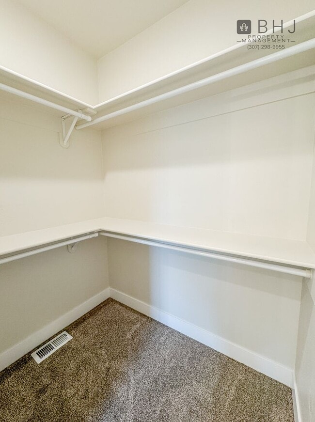 Building Photo - BRAND NEW! 2 BED/ 2BATH Dog Friendly Twin ...