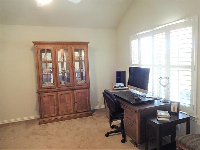 Building Photo - 9308 Orangewood Trail