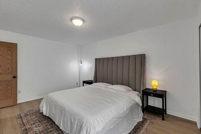 Building Photo - 2639 Berber St