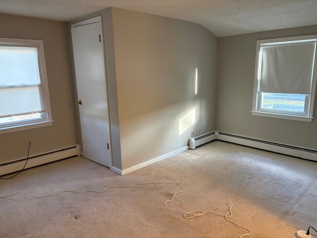 Building Photo - 39 Westphal St