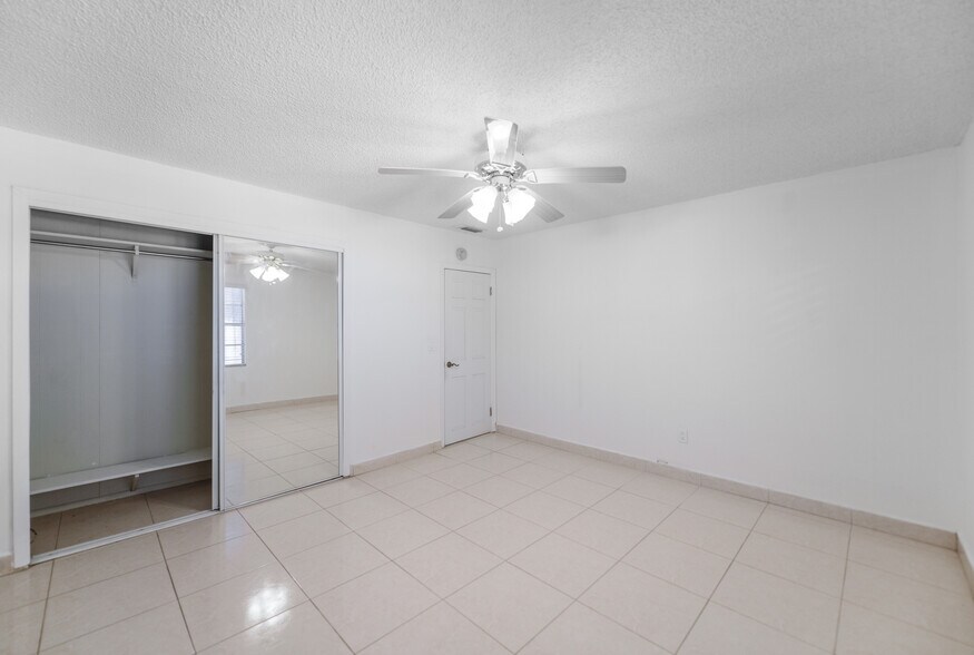 Building Photo - 1508 SW 13th Ave