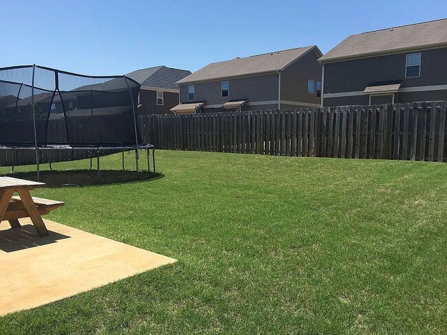 Building Photo - NE-Columbus & Ft Benning-4 Bedrooms & 2.5 full Baths